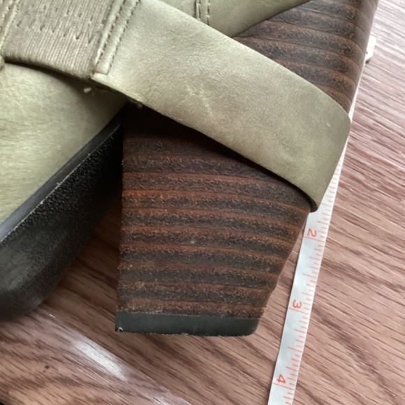 Fergie Tall Gray Leather Boots - Picture 8 of 8